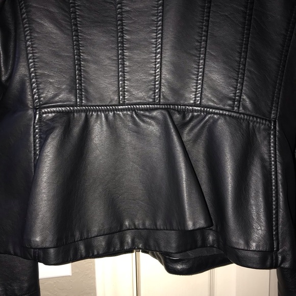 EUC  Genuine Leather MOTO jacket - Picture 3 of 5